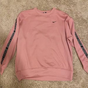 NIKE DRI-FIT Women’s Crewneck